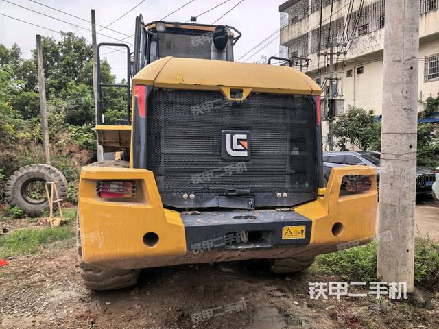 正后方（整機外觀）