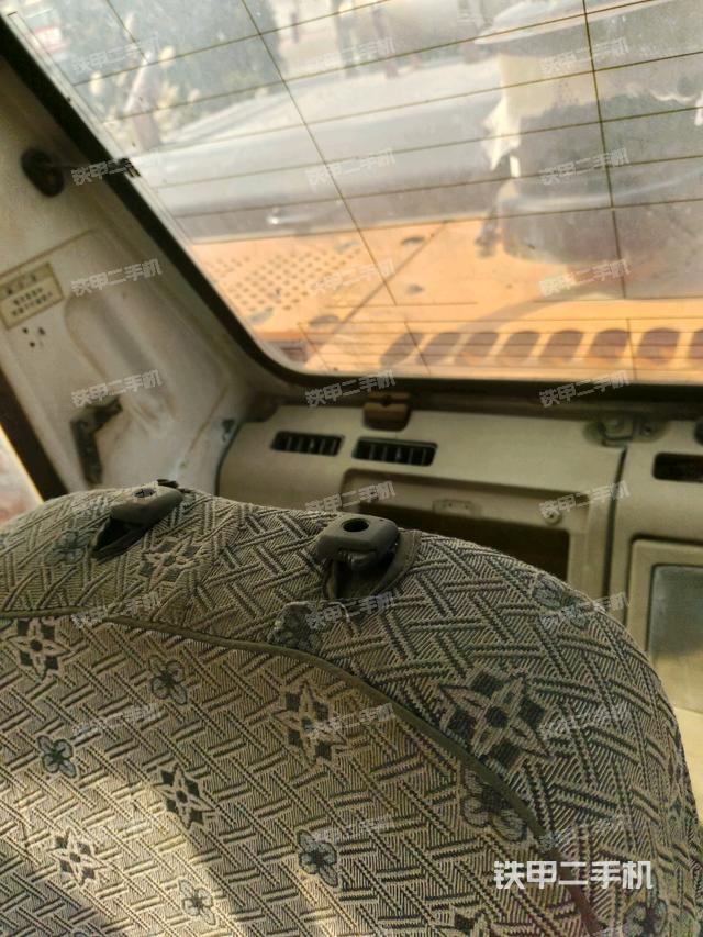 后窗玻璃角標(biāo)（駕駛室部分）