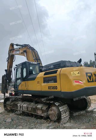 徐工XE370D挖掘機(jī)