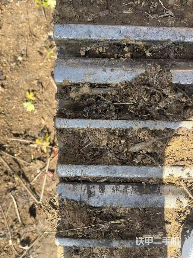 右侧行走马达盖板（行走机构）