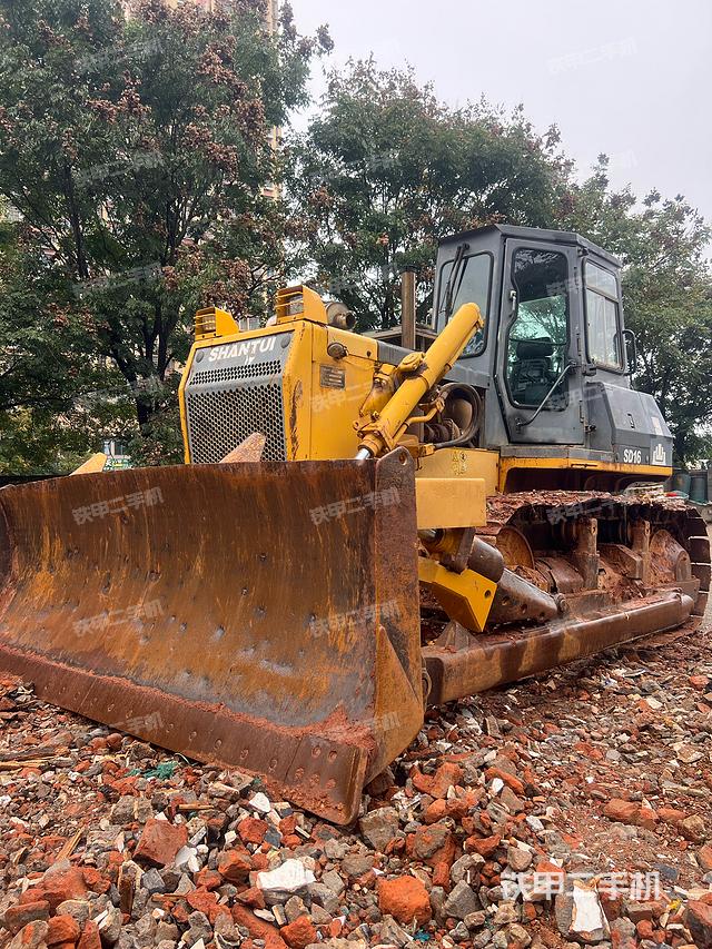 整機(jī)左側(cè)（設(shè)備外觀及核心部件）