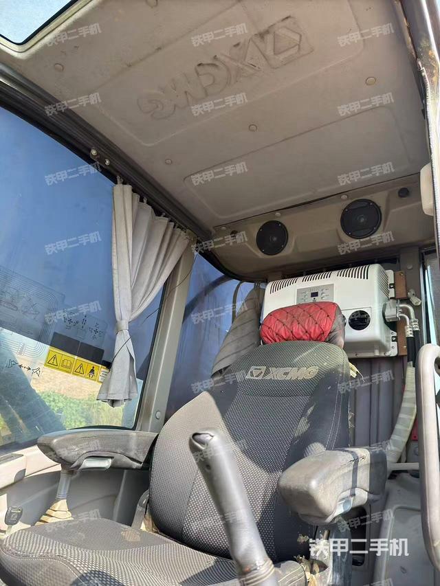 驾驶室整体（整机外观）