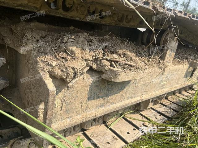 單側(cè)履帶整體（整機(jī)外觀）