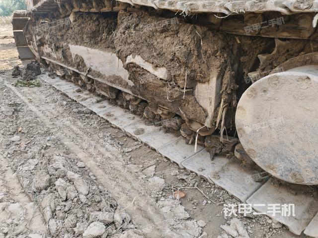 左側(cè)履帶整體?（行走機(jī)構(gòu)）