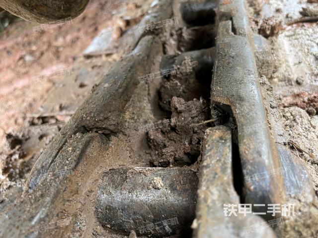 左侧行走马达盖板（行走机构）