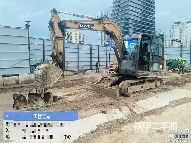 雷沃重工FR80E挖掘機(jī)