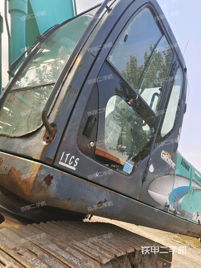 驾驶室左前45度（驾驶室部分）