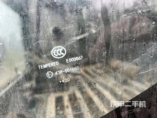  驾驶室正侧（驾驶室部分）