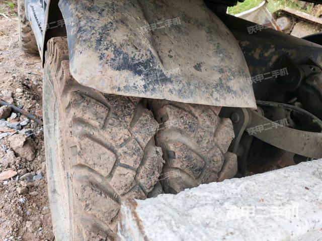 右側(cè)履帶整體?（行走機(jī)構(gòu)）