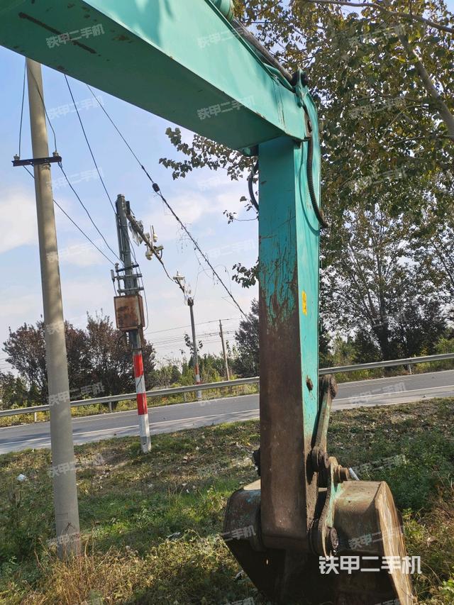 小臂整体左后（工作和回转装置）