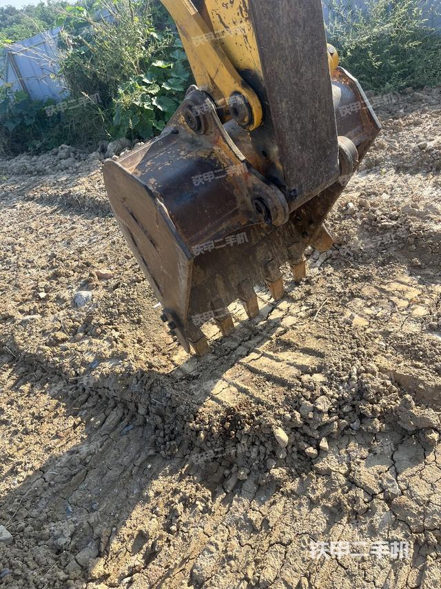 鏟斗右后整體（工作和回轉(zhuǎn)裝置）