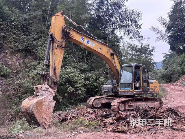 徐工XE215D挖掘机