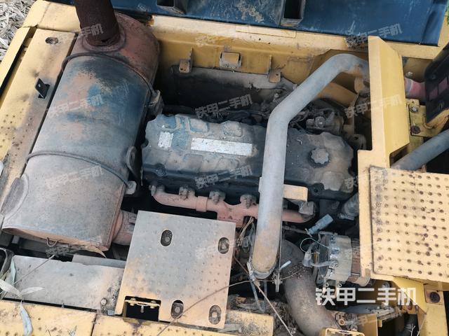 发动机室（上车部件）