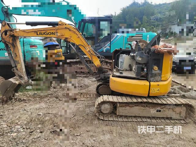 柳工CLG9035E挖掘機