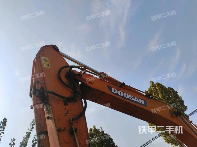 小臂整體左后（工作和回轉(zhuǎn)裝置）