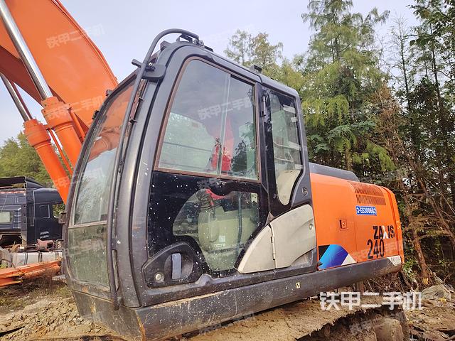 驾驶室整体（整机外观）