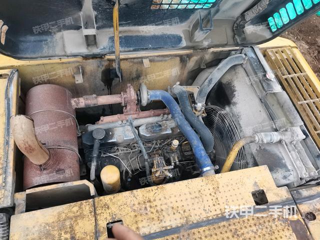 发动机室（上车部件）