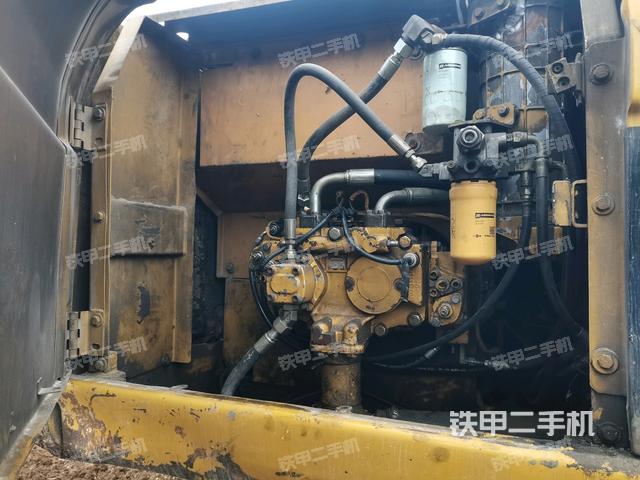 液压泵室（大件舱室）