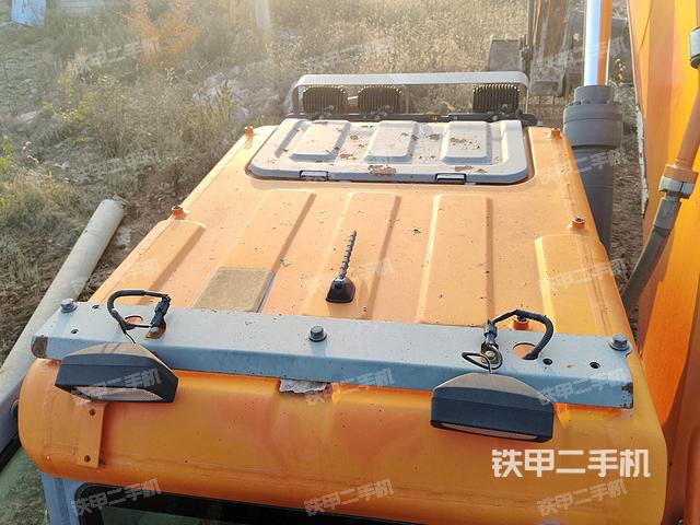 駕駛室頂部（整機(jī)外觀）