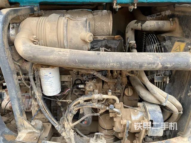 发动机整体俯视（整机外观）