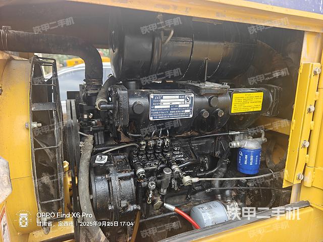 发动机右侧（整机外观及大件）