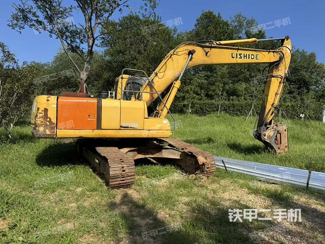 力士德SC220.8LC挖掘机