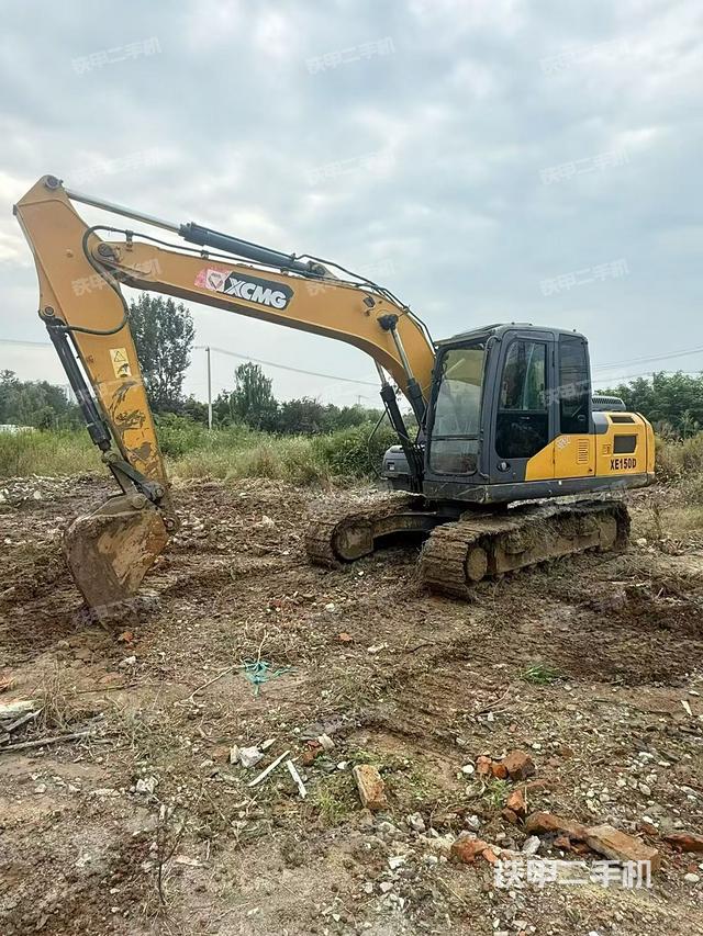 徐工XE135C挖掘機(jī)