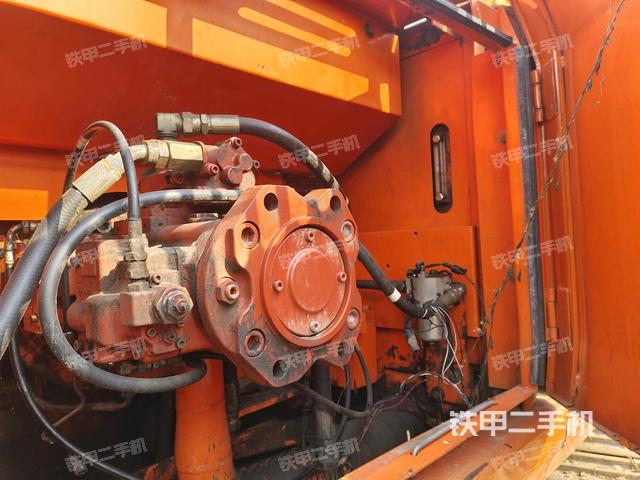 液壓泵室（大件艙室）