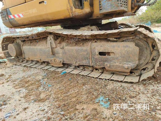 单侧履带整体（整机外观）