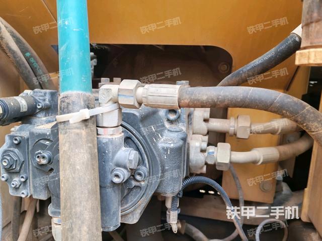 液压泵斜45 左（大件舱室）