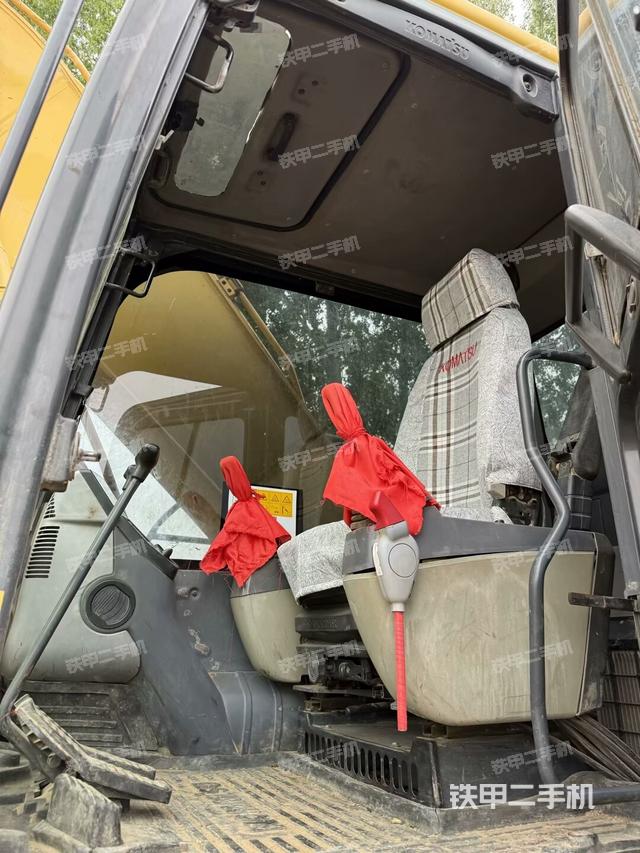 駕駛室整體（整機(jī)外觀）