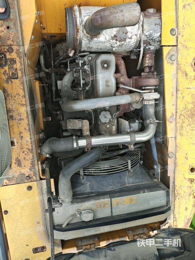 发动机整体俯视（整机外观）