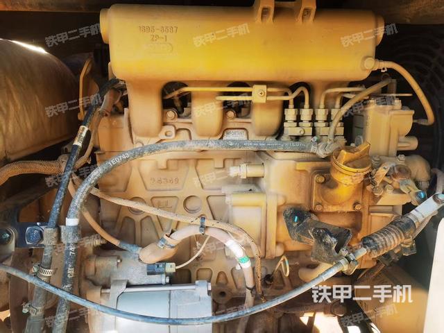 發(fā)動(dòng)機(jī)整體俯視（整機(jī)外觀）