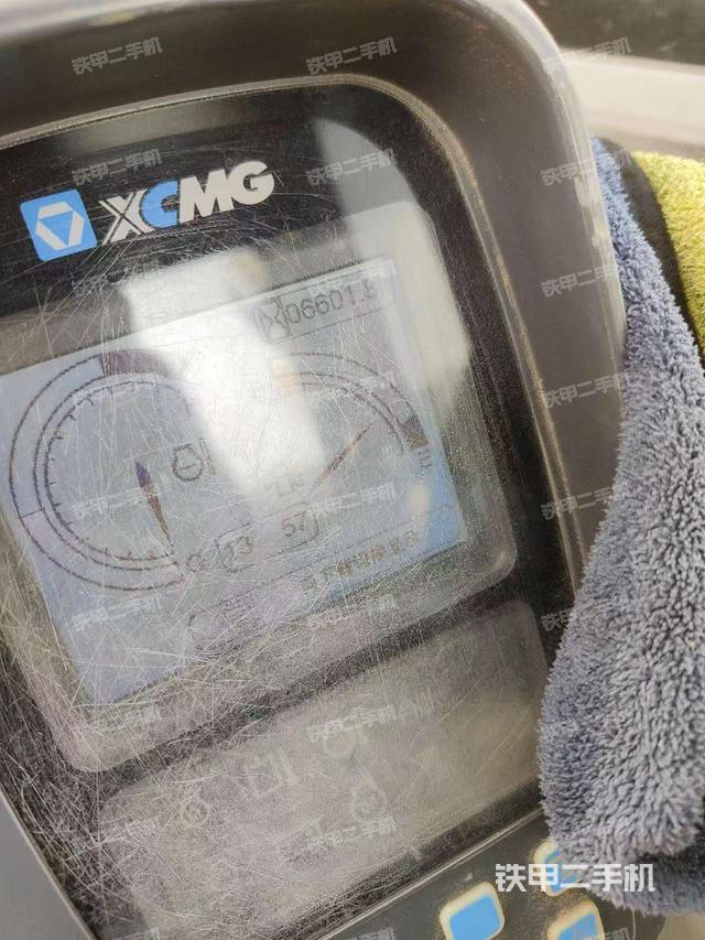 驾驶室整体（整机外观）