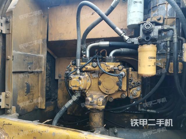 液压泵斜45 左（大件舱室）