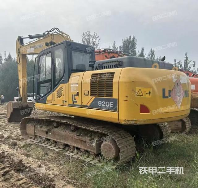 柳工CLG920E挖掘机