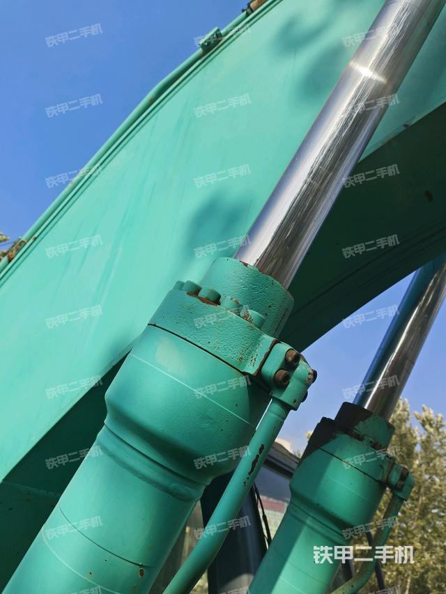 小臂整体右前（工作和回转装置）