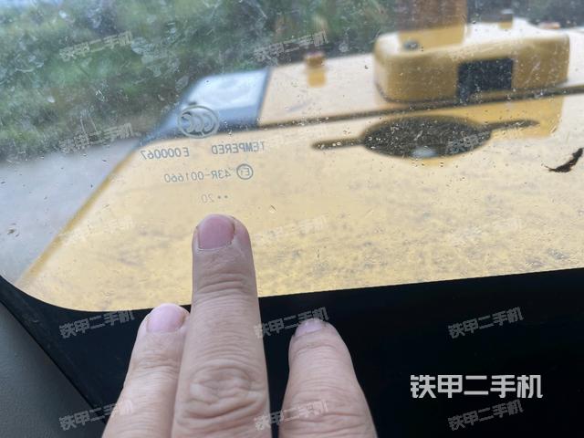 座椅左侧控制台/音响/含左手柄（驾驶室部分）