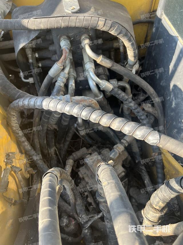 分配閥（上車部件）