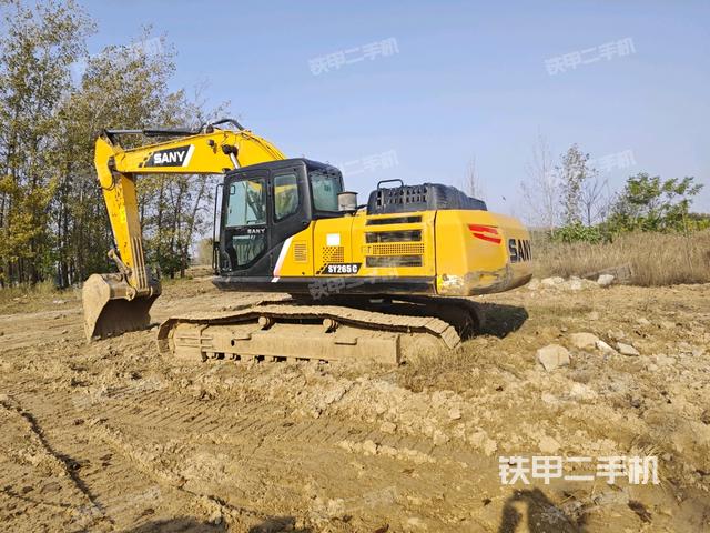 驾驶室顶部（整机外观）