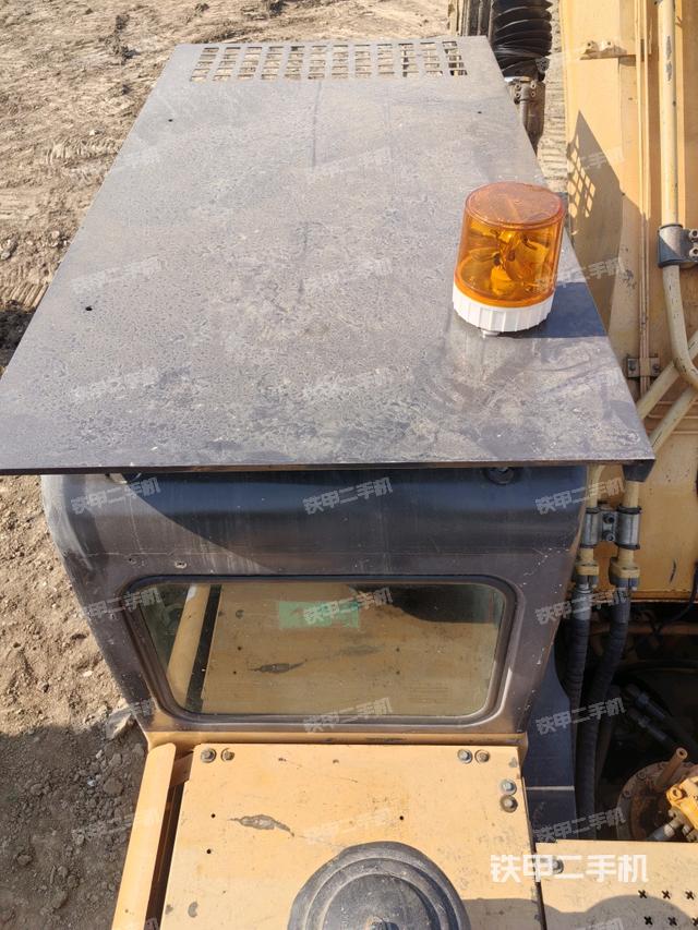 駕駛室頂部（整機(jī)外觀）