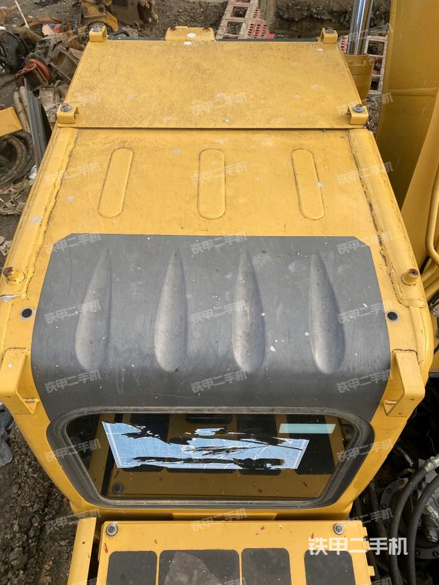 駕駛室頂部（整機(jī)外觀）