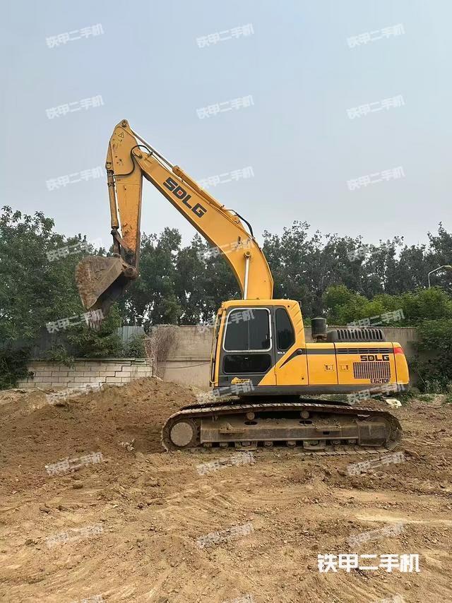 山東臨工E6210F挖掘機(jī)