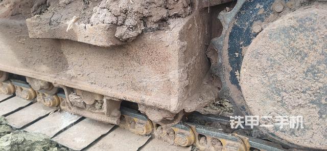 单侧履带整体（整机外观）