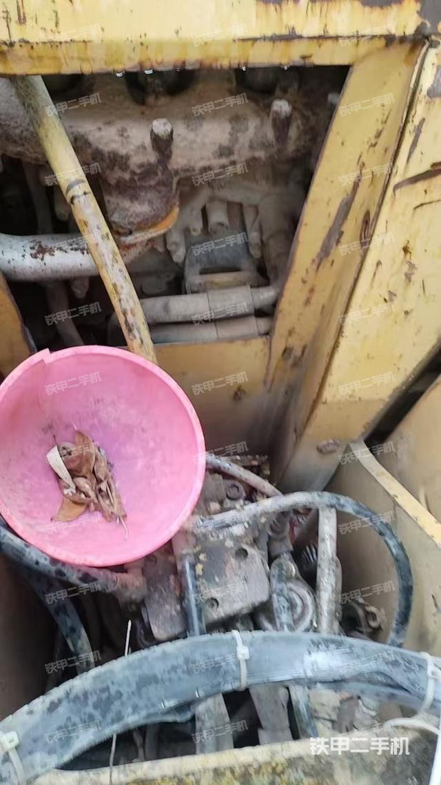 回轉(zhuǎn)馬達（上車部件）