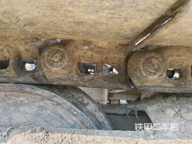 右側(cè)行走馬達(dá)蓋板（行走機(jī)構(gòu)）