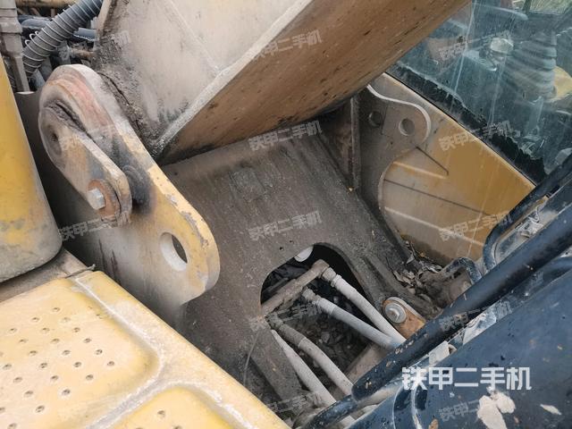 大臂根部 斜视（工作和回转装置）