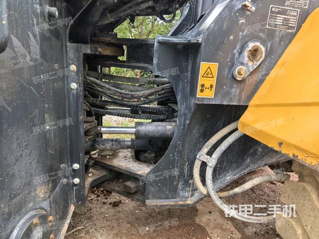 前驅(qū)動橋（液壓/傳動系統(tǒng)）