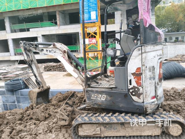 山猫E20挖掘机