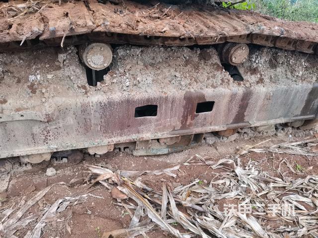 右侧履带整体（行走机构）